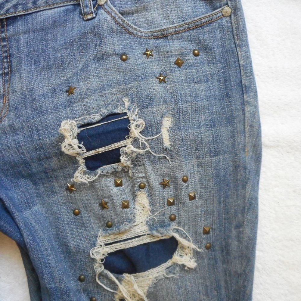 🌸SOLD🌸 TORRID JEANS Distressed Boyfriend Denim Size 20 - Picture 8 of 10